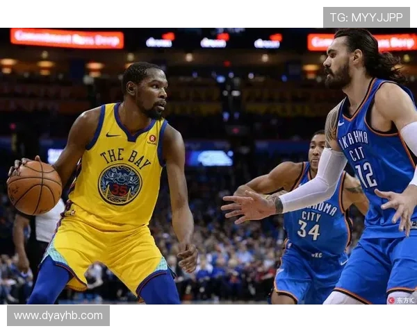 勇士与雷霆激战正酣现场直播全程回顾与精彩瞬间分析 勇士与雷霆激战正酣现场直播全程回顾与精彩瞬间分析